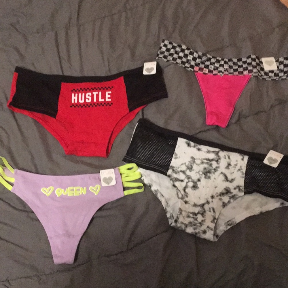 WOMEN’S PANTIES